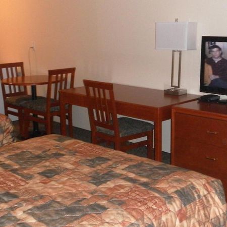 Stampeder Inn Ponoka Oda fotoğraf