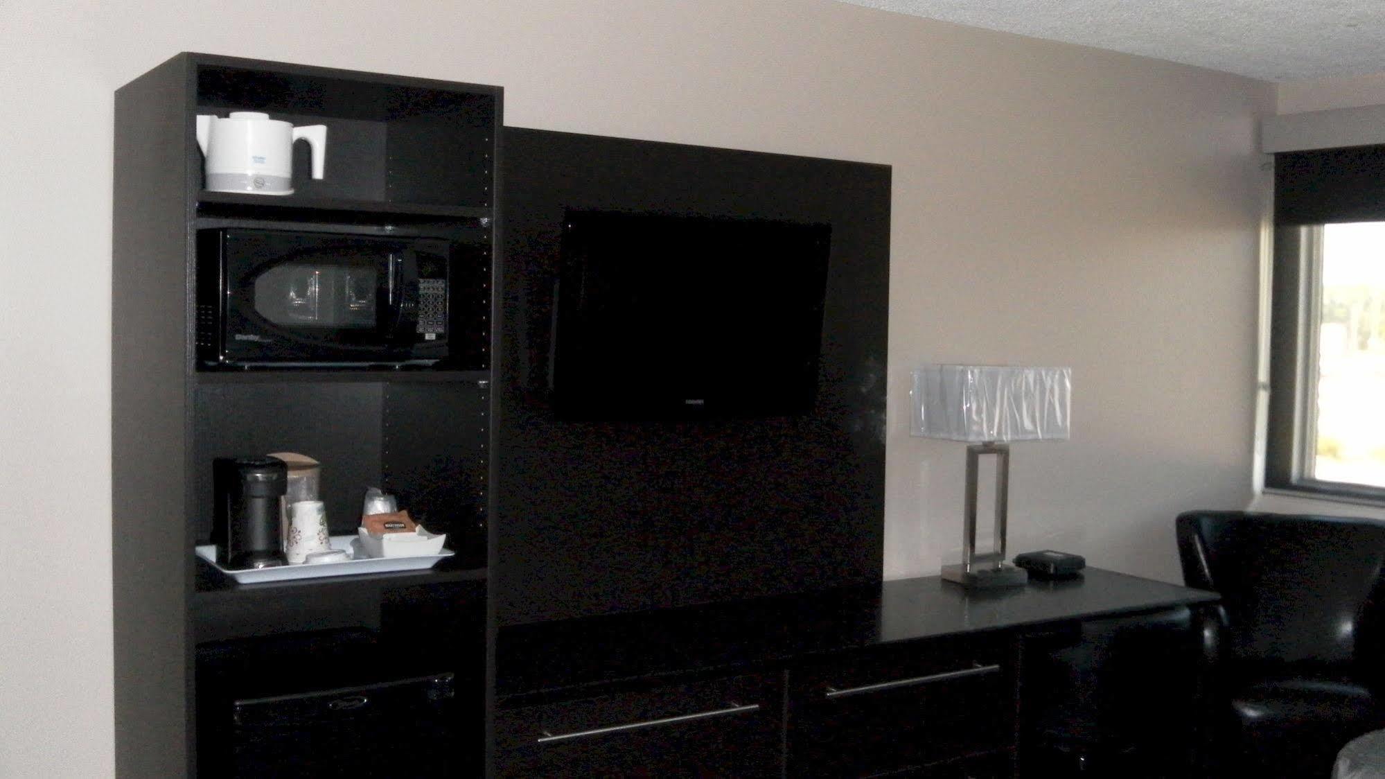 Stampeder Inn Ponoka Dış mekan fotoğraf